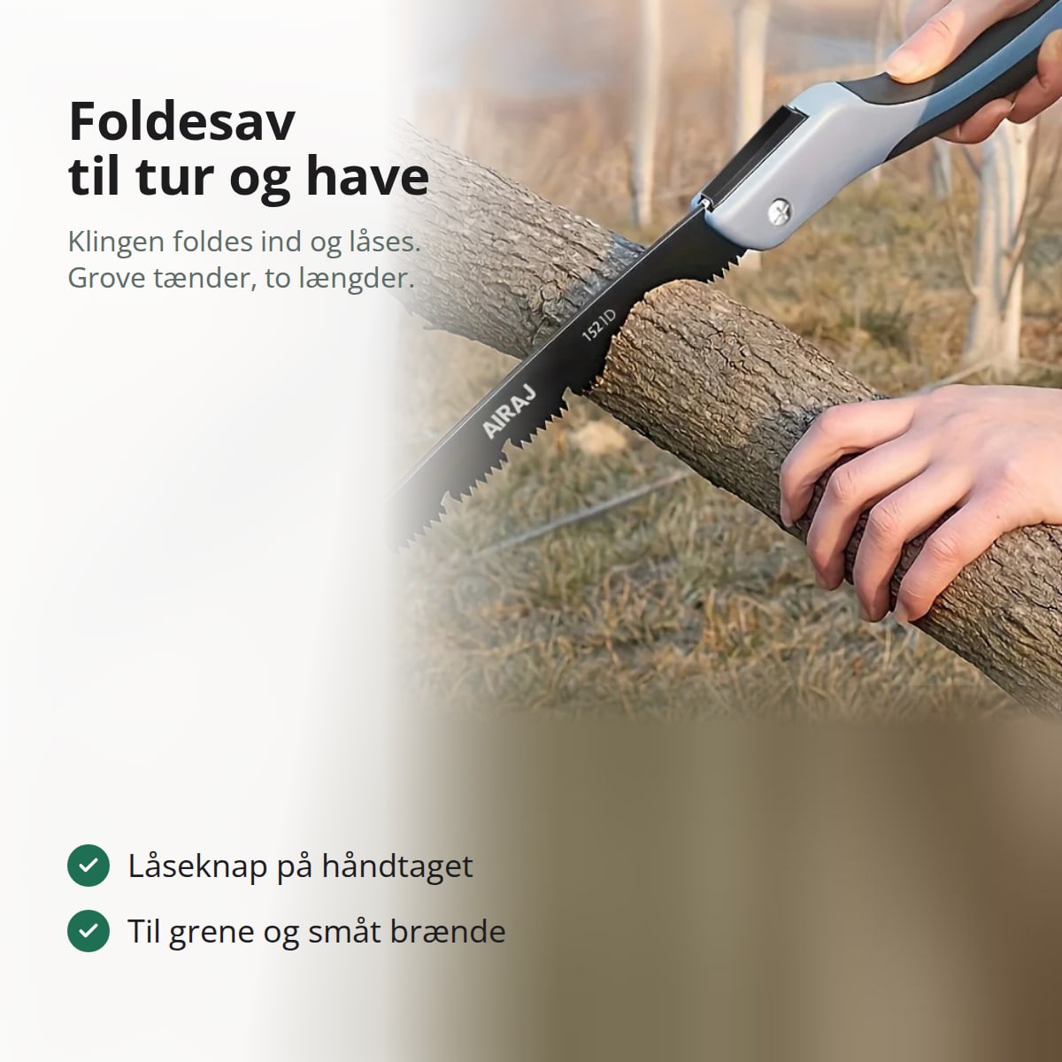 Foldesav, der saver en gren over i en frugthave
